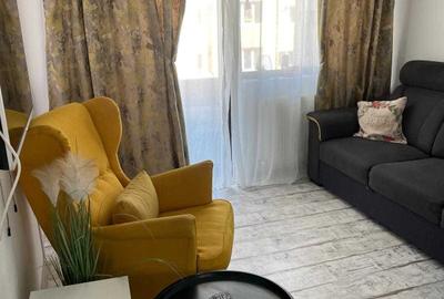 Apartament cu 3 camere semidecomandat în Coman - 1