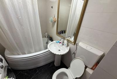 Casă cu 4 camere în Dobroești