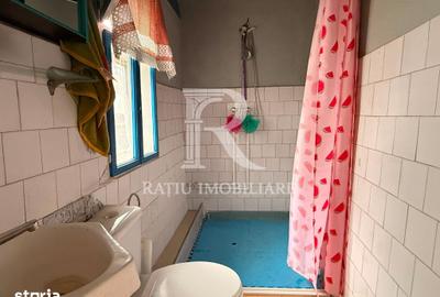 Casă cu 5 camere cu Teren 2497 Mp în Cefa - 9