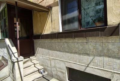 Casă cu 7 camere cu Teren 600 Mp în Central - 4
