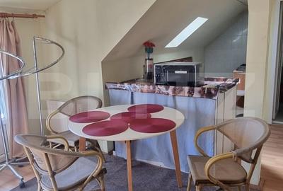 Apartament cu 3 camere decomandat, mobilat în Câmpia Turzii