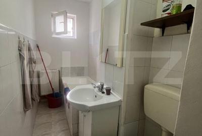 Apartament cu 3 camere semidecomandat în Central - 6