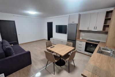 Apartament cu 2 camere semidecomandat în Sânpetru