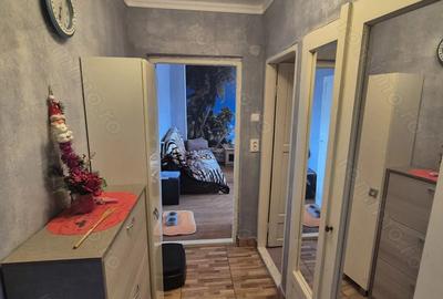Garsonieră decomandată, mobilată în Micro I - 2