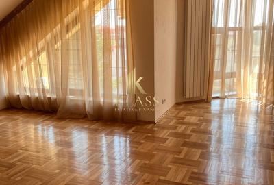 Casă cu Teren 1200 Mp în Central - 10
