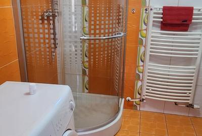 Casă individuală cu 8 camere cu Canalizare în Central - 35