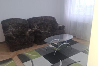 Apartament cu 3 camere semidecomandat în Central - 6