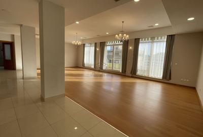 Apartament cu 4 camere decomandat, mobilat în Herăstrău - 12