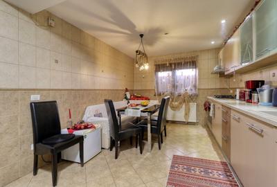 Casă individuală cu 4 camere cu Canalizare în Central - 30