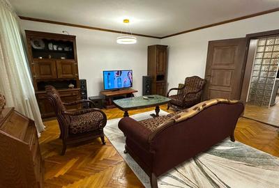 Apartament cu 3 camere decomandat în Calea București - 1