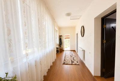 Casă cu Teren 2173 Mp în Central - 8