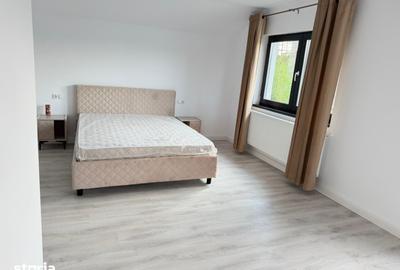 Casă cu 5 camere cu Teren 500 Mp în Păulești - 1