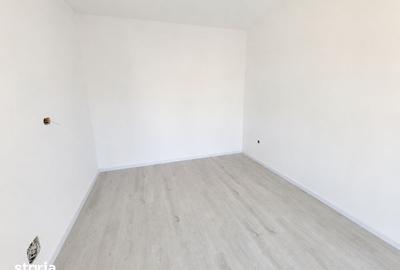 Casă cu 3 camere cu Teren 200 Mp în Central