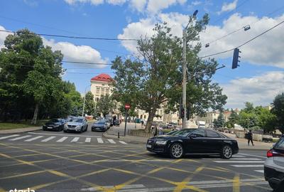 Spațiu comercial, de 140 mp, în Central