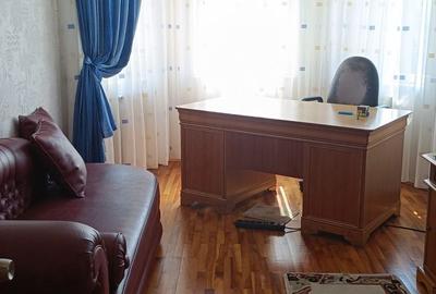 Casă cu 5 camere cu Teren 958 Mp în Central - 19