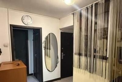 Apartament cu 4 camere semidecomandat, mobilat în Drumul Taberei