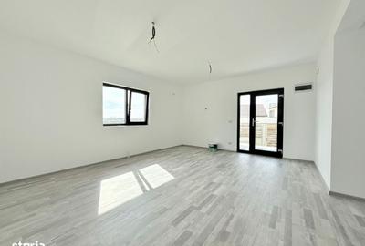 Casă cu 3 camere în Lumina