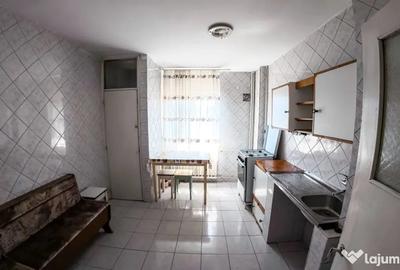 Apartament cu 3 camere decomandat în Mărășești - 2
