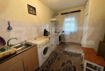 Apartament cu 3 camere decomandat în Central - 1