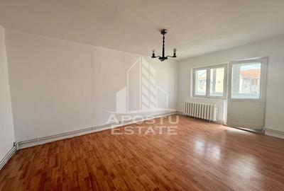 Apartament cu 3 camere decomandat în Dorobanților