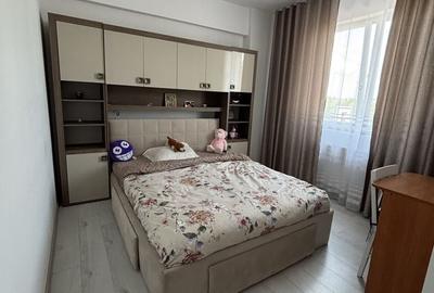 Apartament cu 3 camere decomandat în Micro 6 - 4