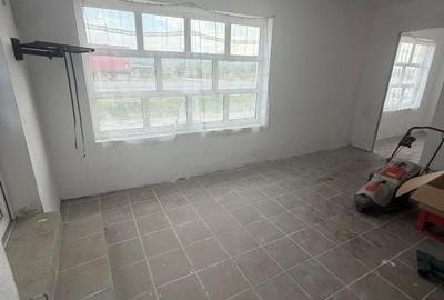 Casă cu 3 camere cu Teren 2900 Mp în Ghioroiu