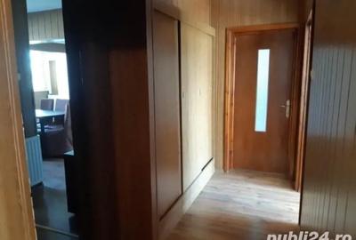 Apartament cu 4 camere decomandat în Central - 1