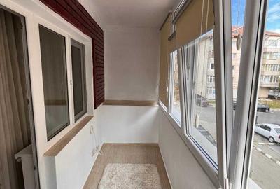 Apartament cu 3 camere decomandat în Nord - 4