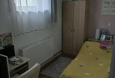 Apartament cu 3 camere semidecomandat în Șagului