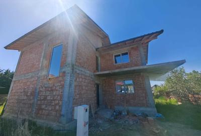 Casă cu 4 camere în Central - 4