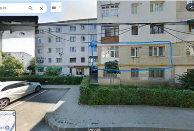 Apartament cu 3 camere decomandat în Sud