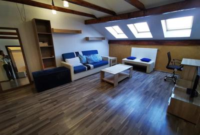 Apartament cu 2 camere semidecomandat în P-ța Unirii - 7