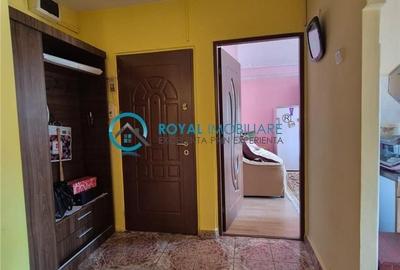 Apartament cu 2 camere decomandat în Cantacuzino