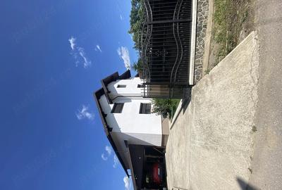 Casă cu Teren 958 Mp în Brebu