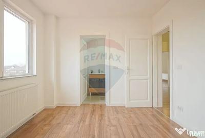 Casă cu 3 camere cu Teren 1400 Mp în Stupini