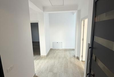 Casă cu 3 camere în Central