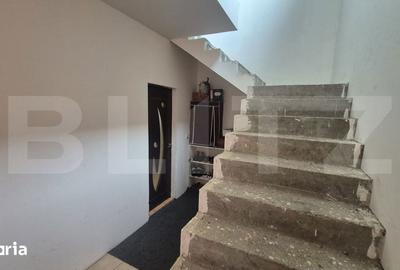 Casă cu 6 camere cu Teren 800 Mp în 14 Mai - 16