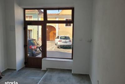 Spațiu comercial, de 22 mp, în Central