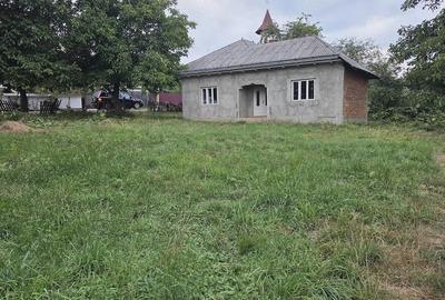 Casă cu 3 camere cu Teren 1200 Mp în Grumăzești - 1