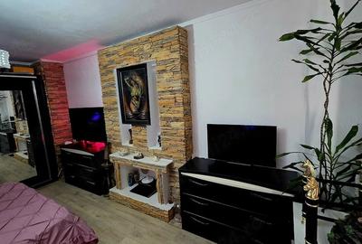 Apartament cu 2 camere decomandat în Sud