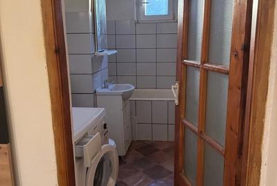 Garsonieră decomandată în Central