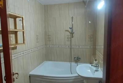 Apartament cu 3 camere decomandat în Centrul Civic