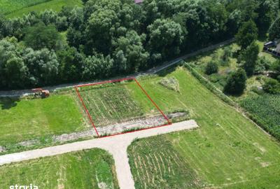 Teren de 1250 mp, în Horodnic