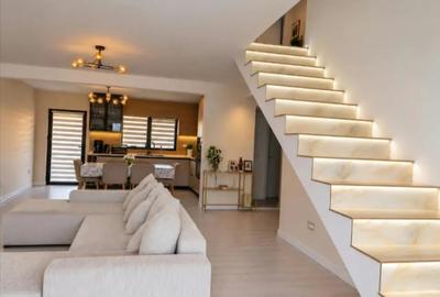 Casă cu 5 camere cu Teren 330 Mp în Central