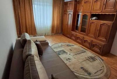 Apartament cu 2 camere decomandat, mobilat în Nicolina