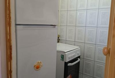 Garsonieră semidecomandată în Alexandru Obregia - 9