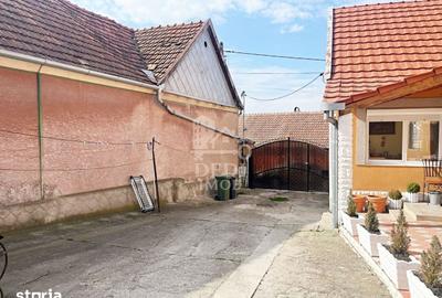 Casă cu 4 camere decomandat cu Teren 482 Mp în Oncea - 12