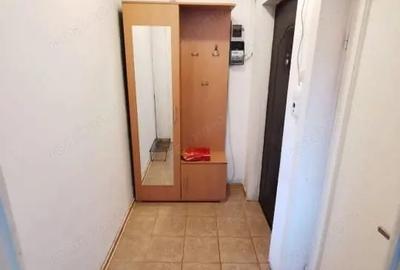 Apartament cu 2 camere semidecomandat în Romană