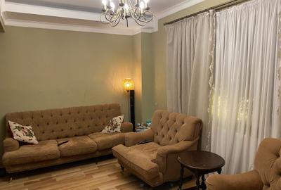 Casă cu 4 camere cu Teren 350 Mp în Central