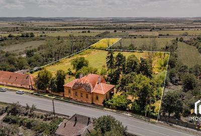 Casă cu 12 camere cu Canalizare în Păuliș - 1